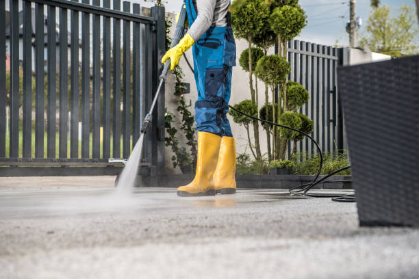 Best Deck Pressure Washing  in Angola On The Lake, NY